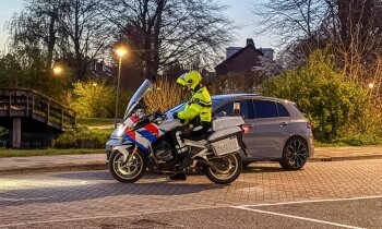 Politiehelikopter zoekt boven Mijdrecht