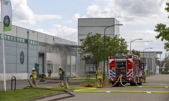 Hulpdiensten vinden hennepkwekerij bij grote brand in Mijdrecht
