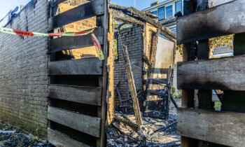 Ravage na nachtelijke branden in Wilnis goed zichtbaar bij daglicht