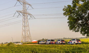 Overleden persoon aangetroffen onder hoogspanningsmast in weiland bij Kockengen