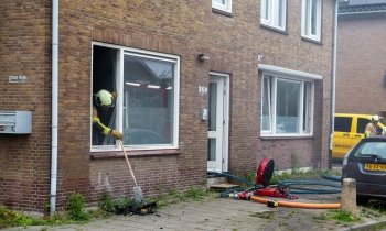 Brandweer blust keukenbrand in Vinkeveen, bewoners niet thuis