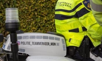Bestuurder rijdt slingerend op de A2, blijkt onder invloed