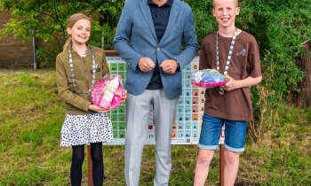 Groot feest bij opening vernieuwde en inclusieve speeltuin in Mijdrecht