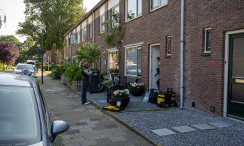 Politie doorzoekt woning in Mijdrecht, daags na eerdere incidenten