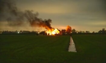 Brandweer naar buitenbrand bij boer in Mijdrecht