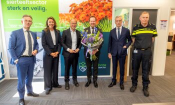 Minister David van Weel in gesprek over veiligheid in de sierteeltsector
