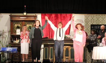 Toneelvereniging De Opregte Amateur: Bertha&rsquo;s ballen waren de beste!