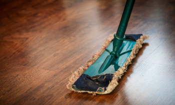 Schoonmaken met impact: waarom een goed schoonmaakbedrijf het verschil maakt