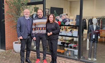 Wethouder Hazen bezoekt Speijer Fashion & Stock im-export