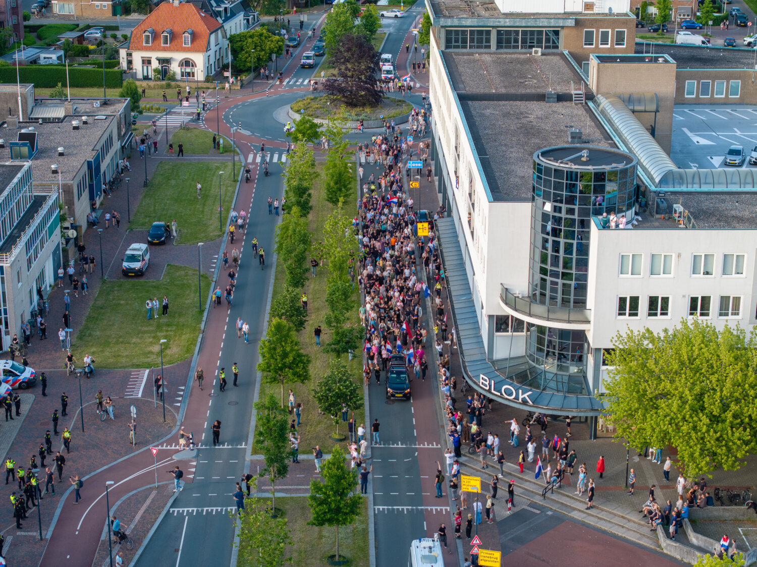 Vreedzame protestmars in Uithoorn enorm succes: 