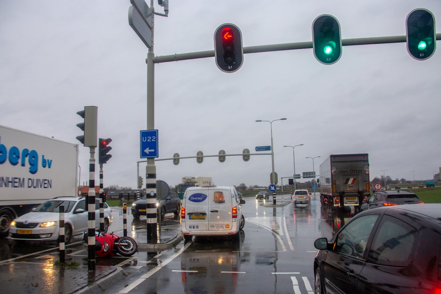 Motorrijder gewond bij ongeluk N201 Amstelhoek