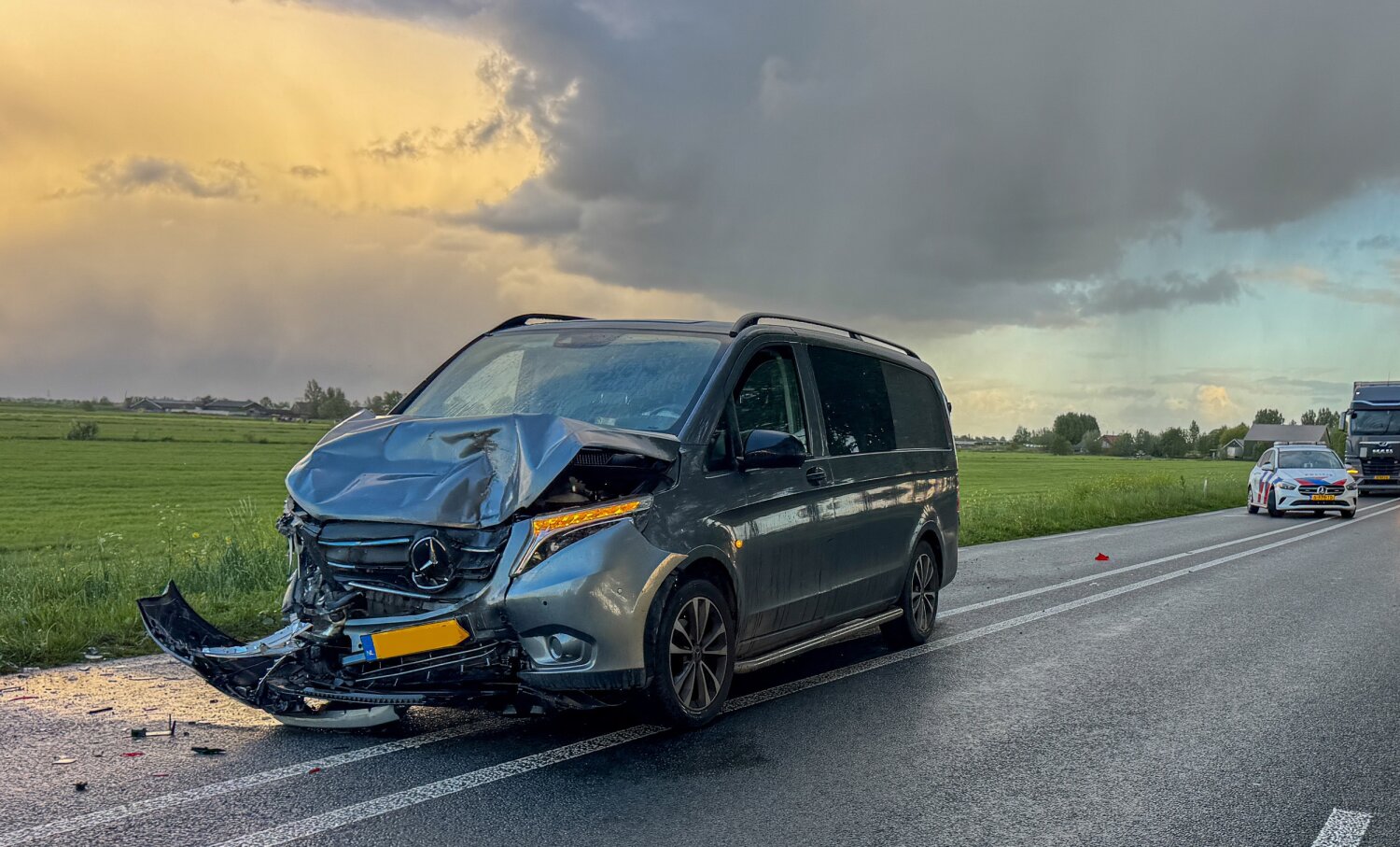 Gewonden bij ongeluk N212 Wilnis