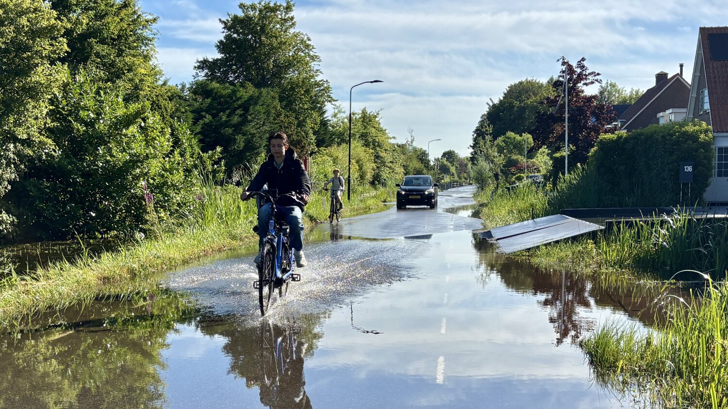 Vinkeveen nog steeds last van hevige regenval