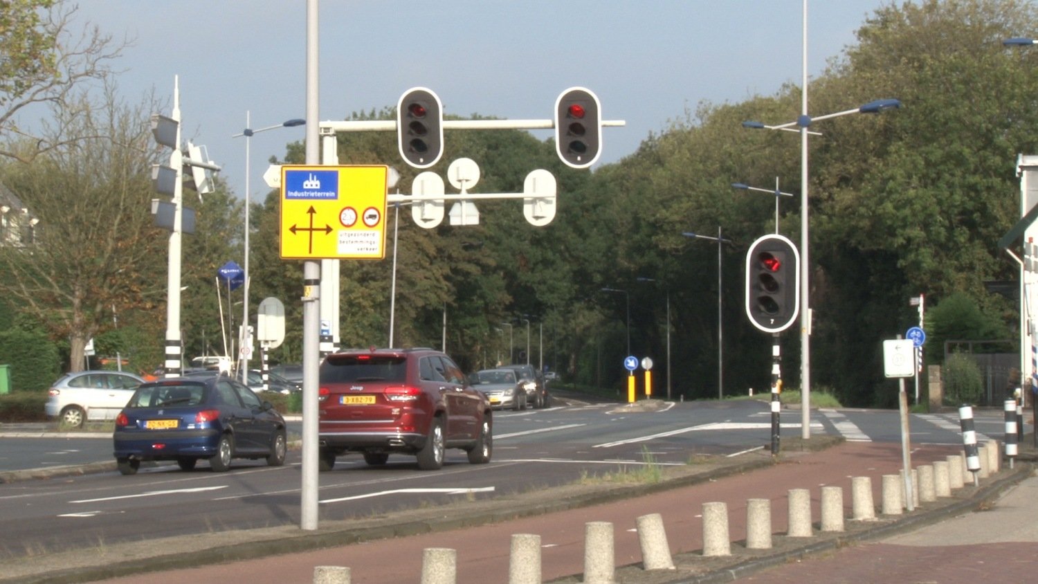 Uithoorn weert doorgaand verkeer Koningin Máximalaan (N196)