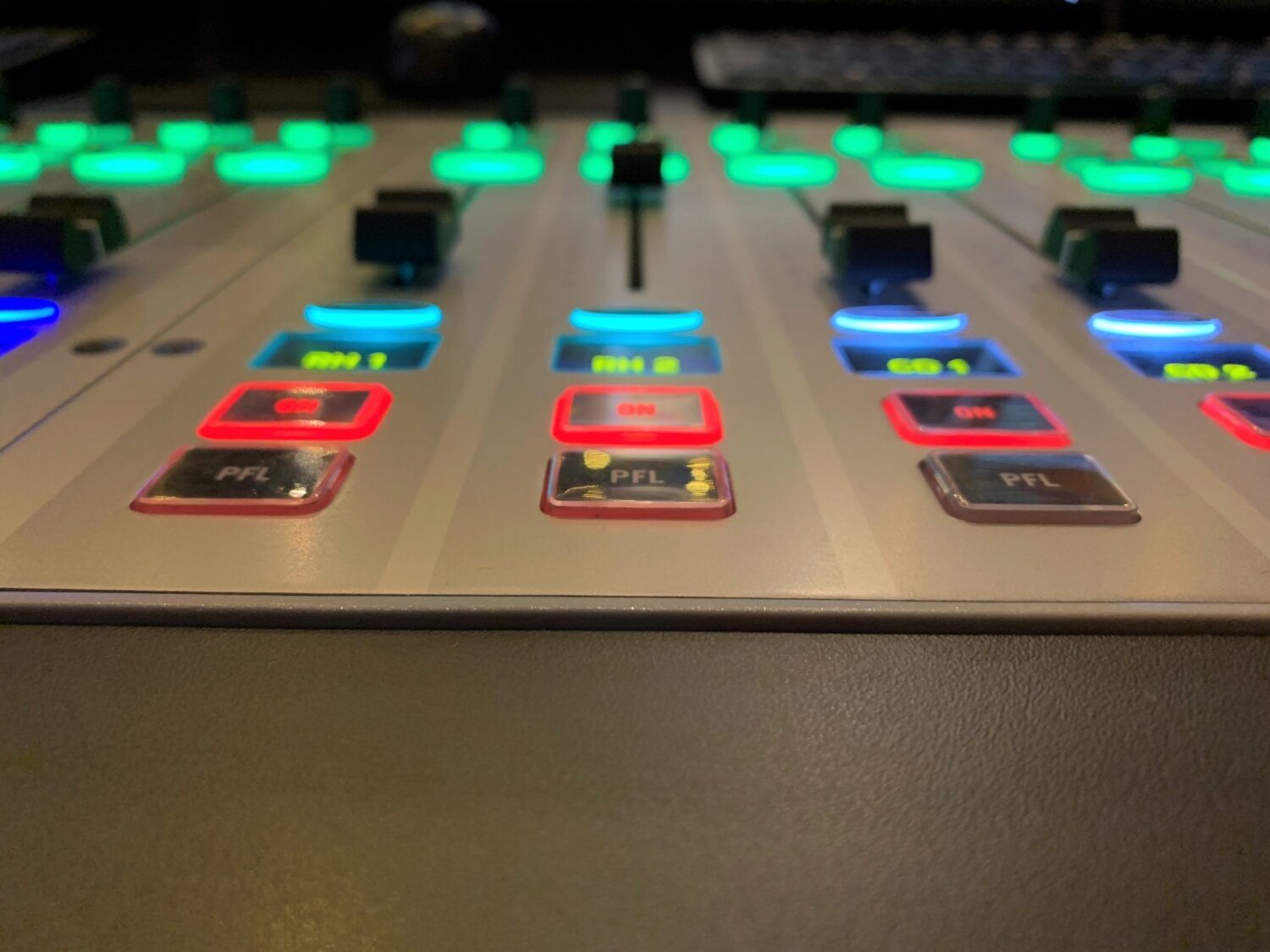 ‘Vuur&Licht’ live op RTV Aalsmeer – ‘Door de Mangel’ is terug! – ‘Radio Aalsmeer Politiek’