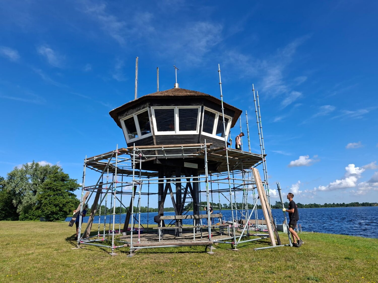 Starttoren Vinkeveen krijgt flinke opknapbeurt